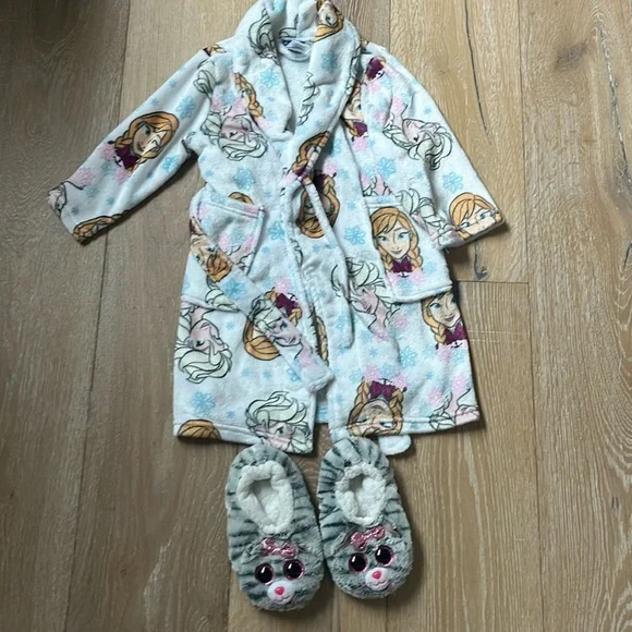 Girls frozen robe & slippers - Picture 1 of 6